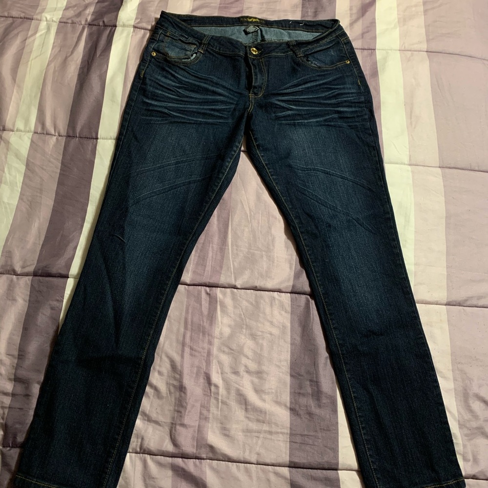 Young women’s straight leg jeans